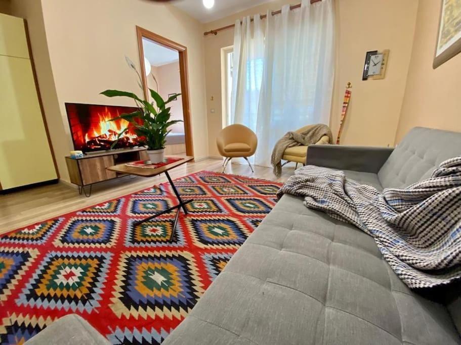 *Heart Of New Bazaar 1 Bed Apt* Appartamento Tirana Esterno foto